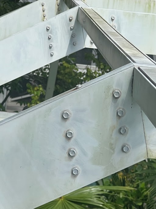 Bolted frame connection
